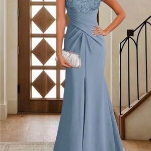 Elegant Blue Evening Gown